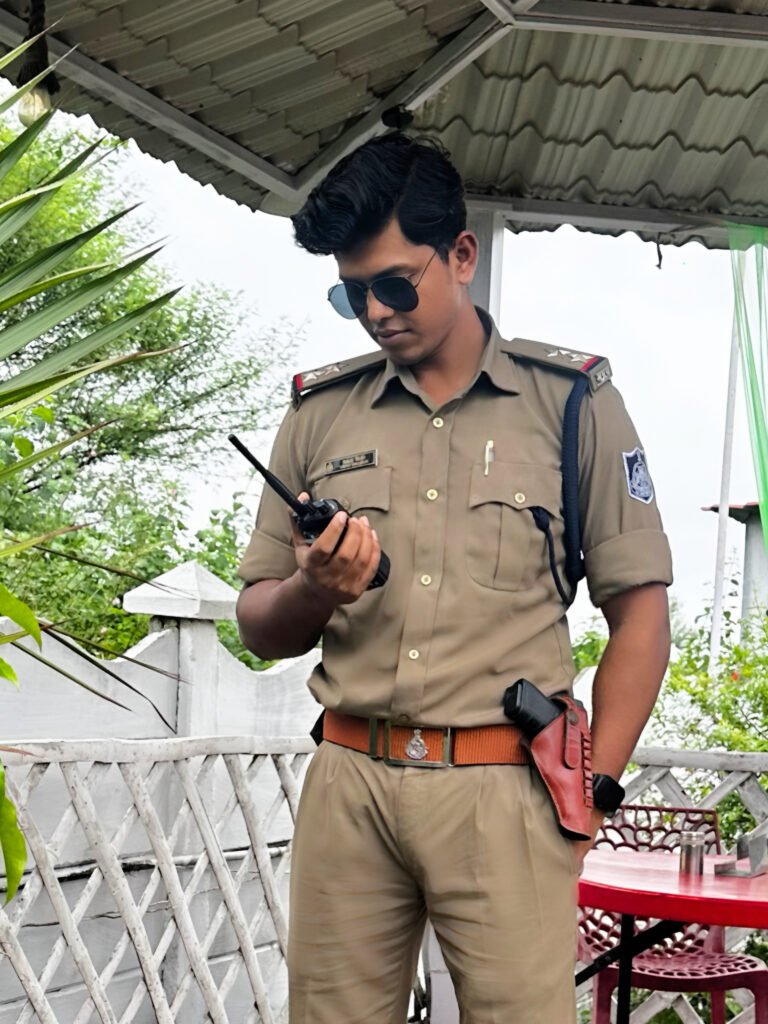 Madhya Pradesh Police Sub-Inspector in uniform
