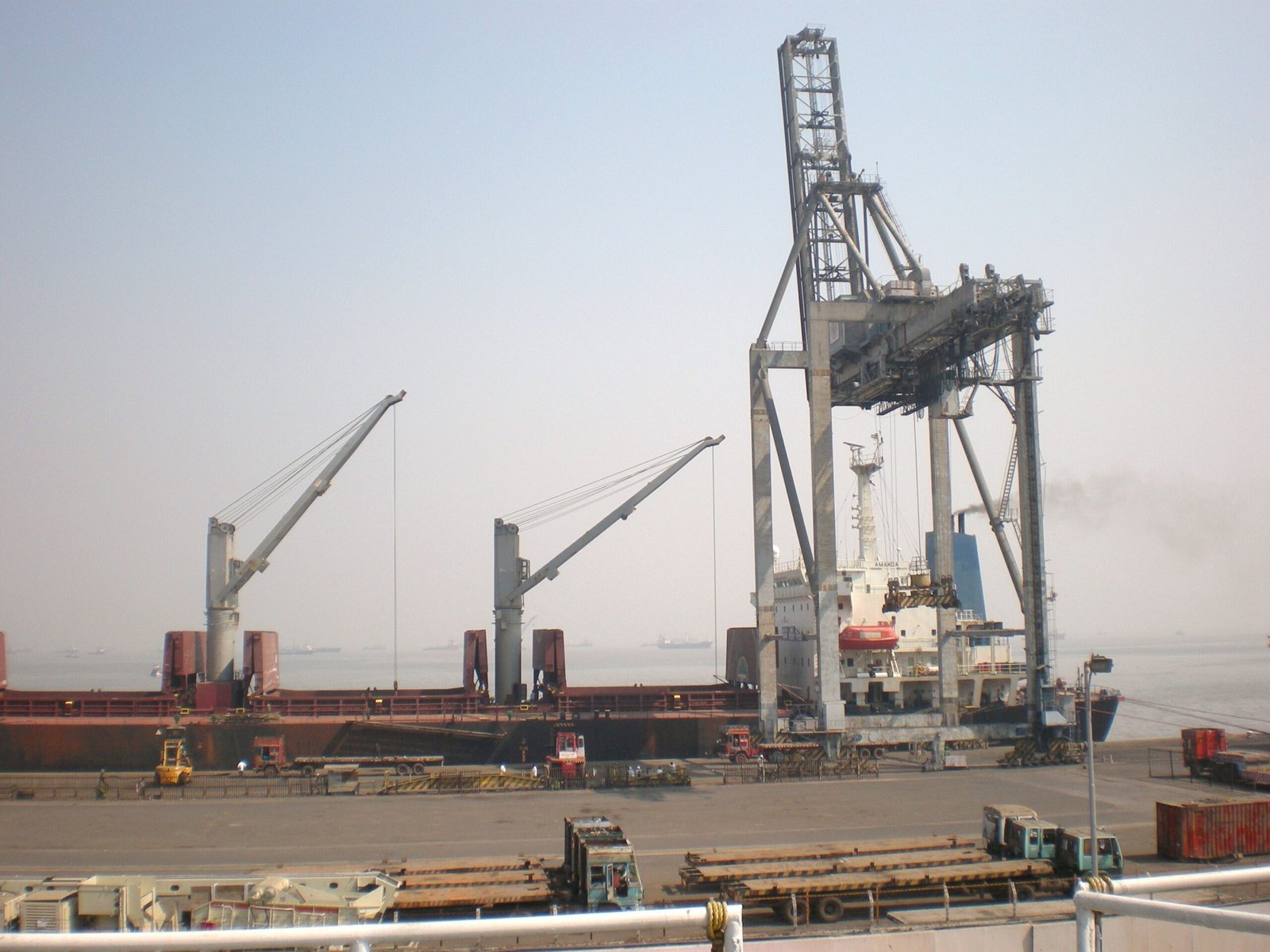 Mumbai Port Trust premises and cargo handling area for Mumbai Port Authority recruitment guide