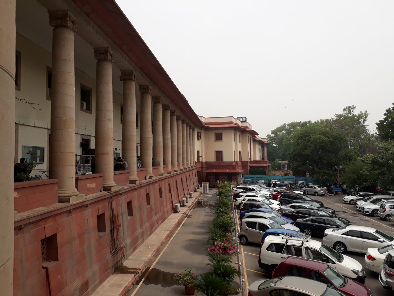 Supreme Court of India building viewed from the side