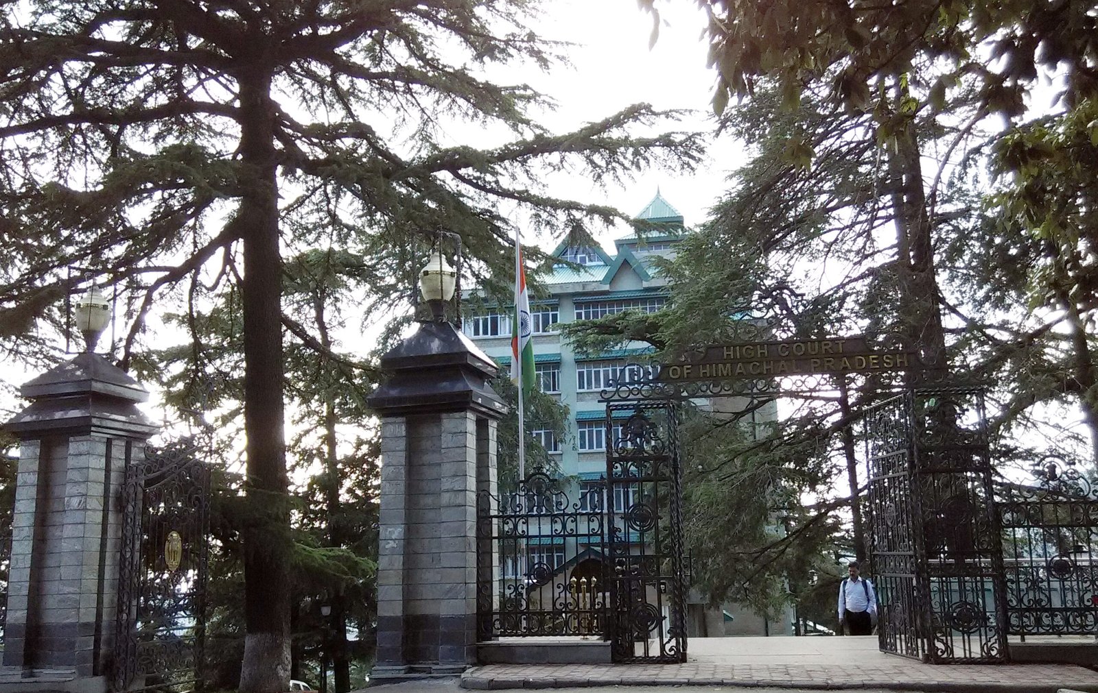 High Court of Himachal Pradesh building and entrance in Shimla